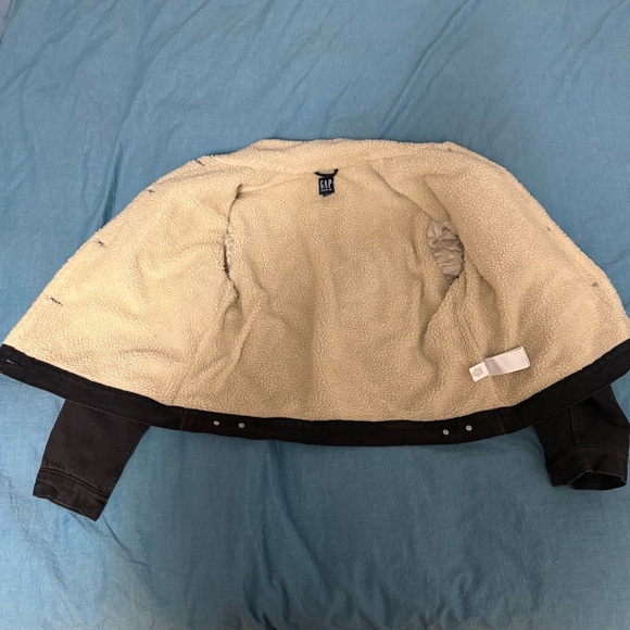 GAP Black Denim Sherpa lined Jacket - Picture 4 of 9